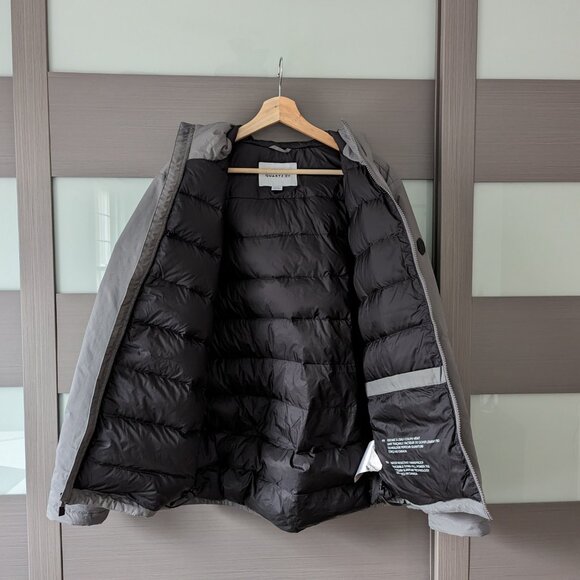 QUARTZ CO TOM Lightweight Hooded Down Jacket - Small - Picture 9 of 9